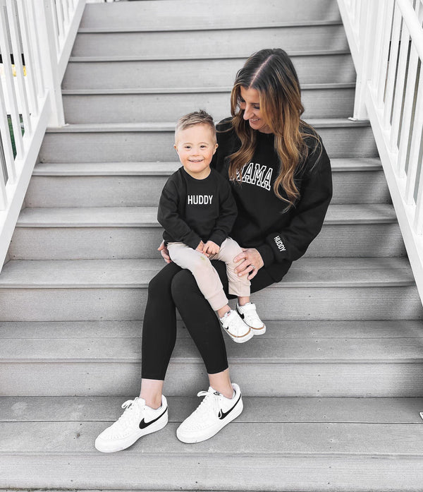 Personalized mama crewneck with kids name on sleeve